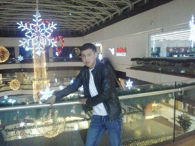  4487064  Arzymat, 37 ,    