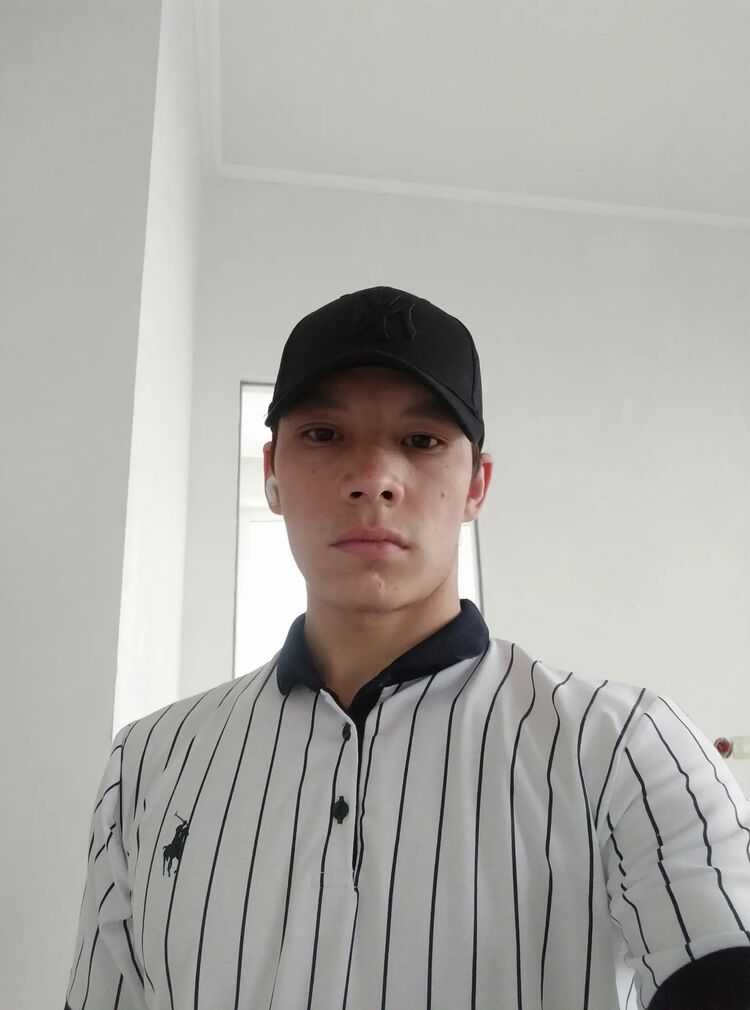  ,   Joni, 24 ,   ,   