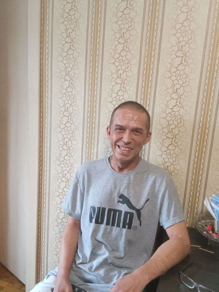  44878074  , 49 ,    
