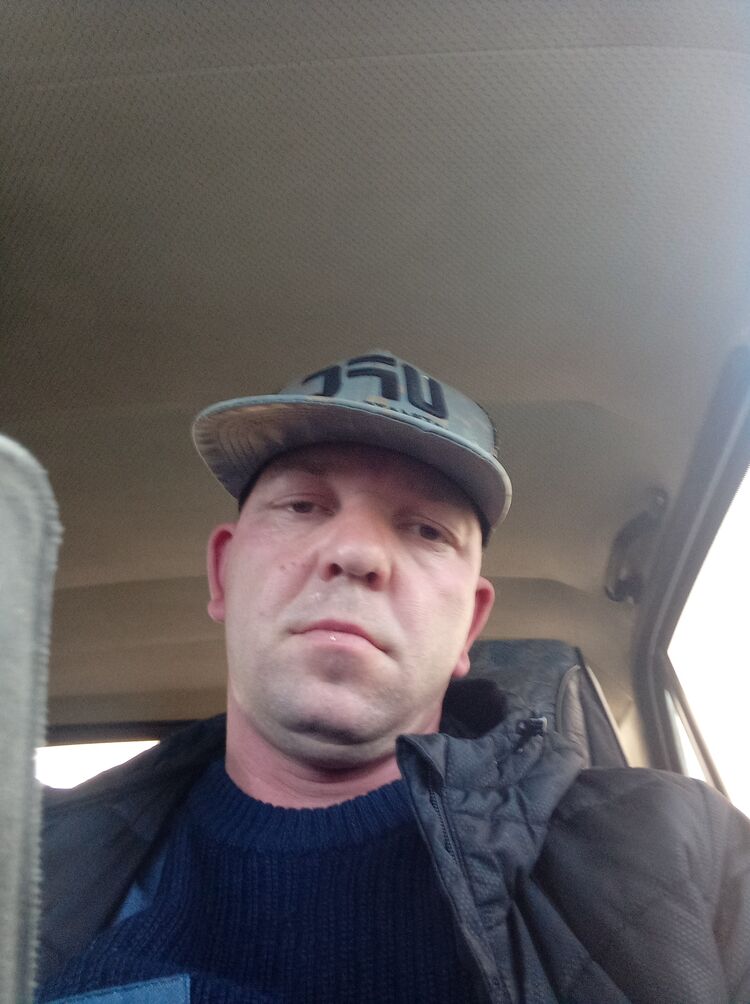  ,   Zheka, 39 ,   ,   