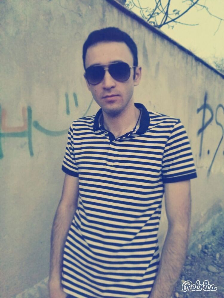  ,   Lonely Macho, 34 ,   ,   , c 