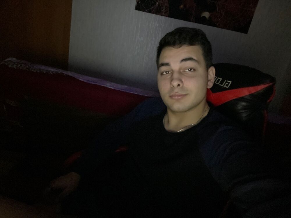  ,   Dima, 28 ,   ,   