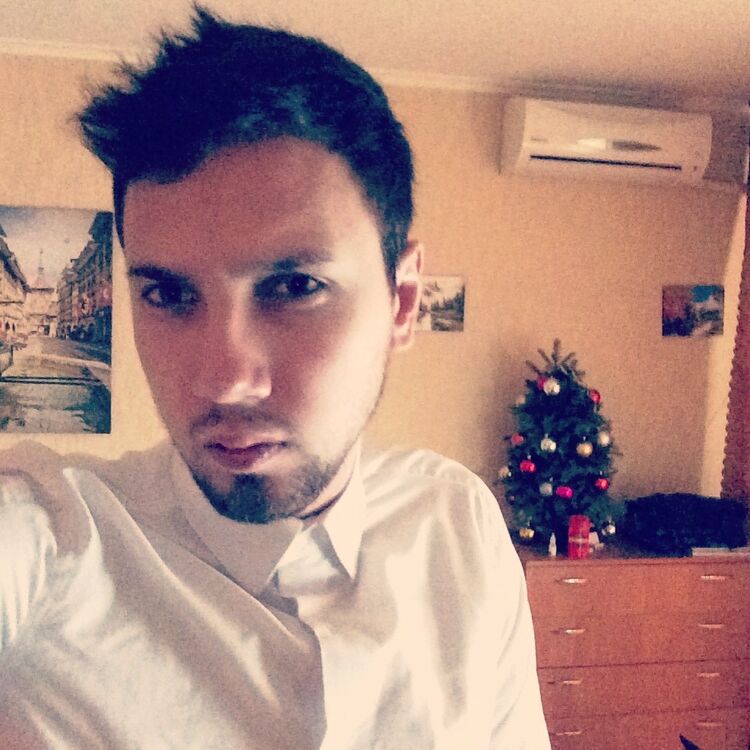  ,   Slim, 34 ,   