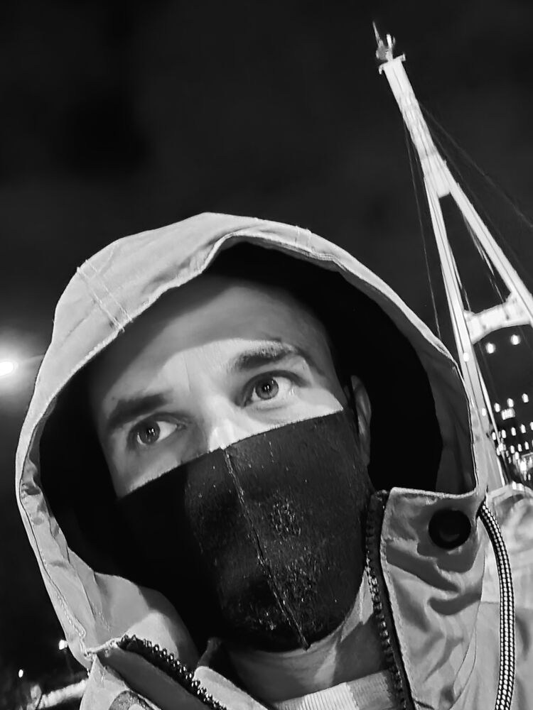  29488394  Pavel, 37 ,    