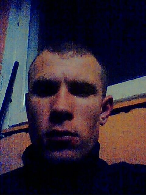  5711334  Andrei, 37 ,    