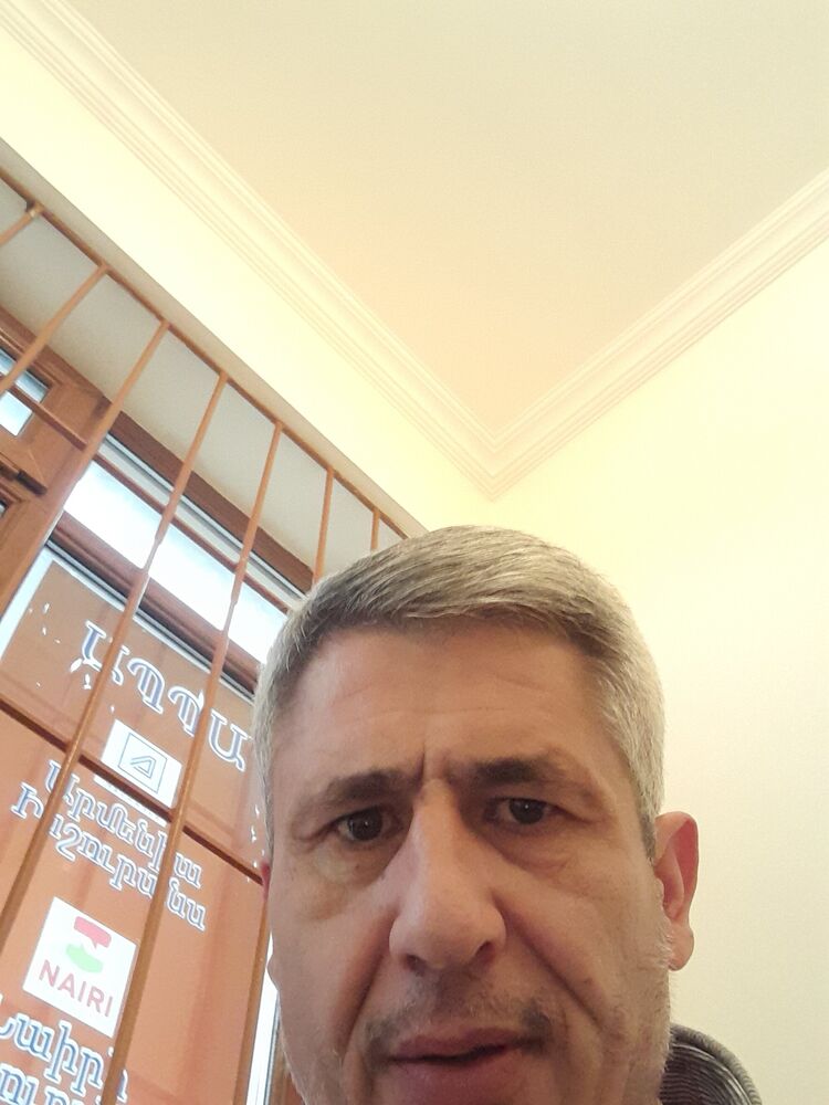  41135804  Samvel, 48 ,    