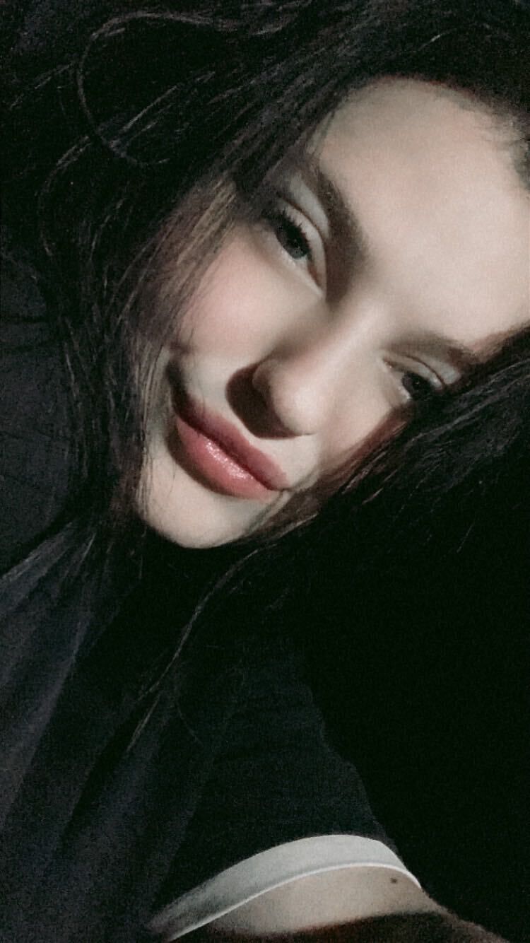  --,   Polina, 19 ,     , c 