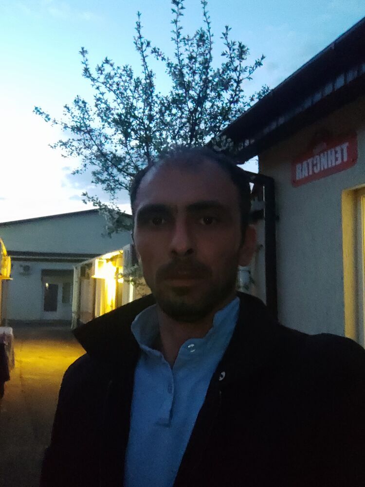  33978434  Mahir, 38 ,    