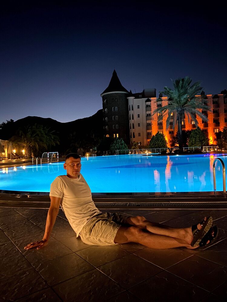  53162354  Nikolay, 32 ,    