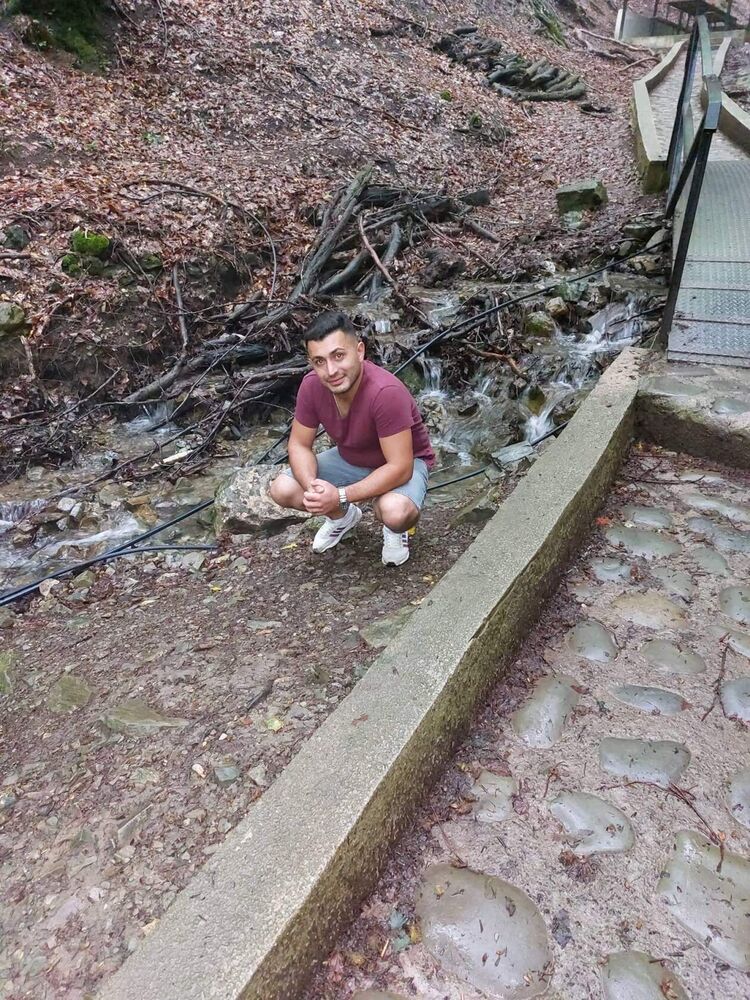  ,   Simon, 33 ,   ,   , c 