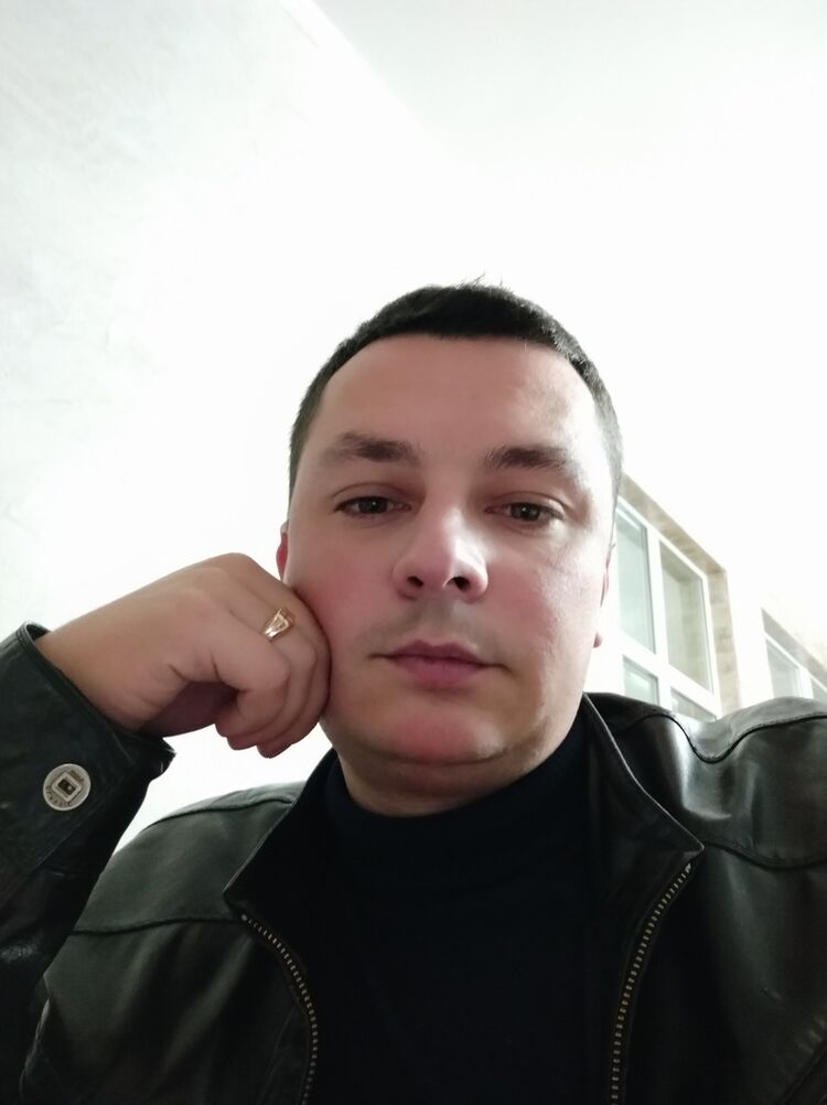  17826114  Maksim, 34 ,    