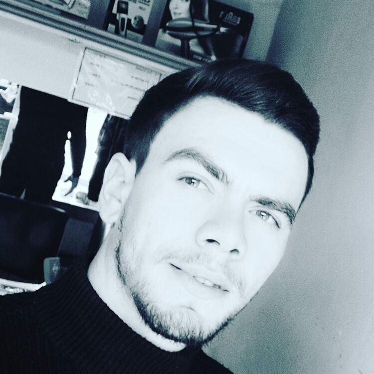  31244354  Alik, 34 ,    