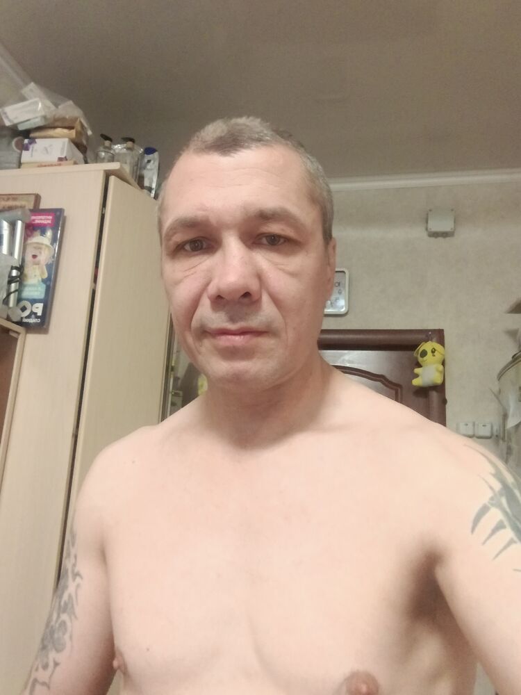  ,   Alekcei, 42 ,   ,   