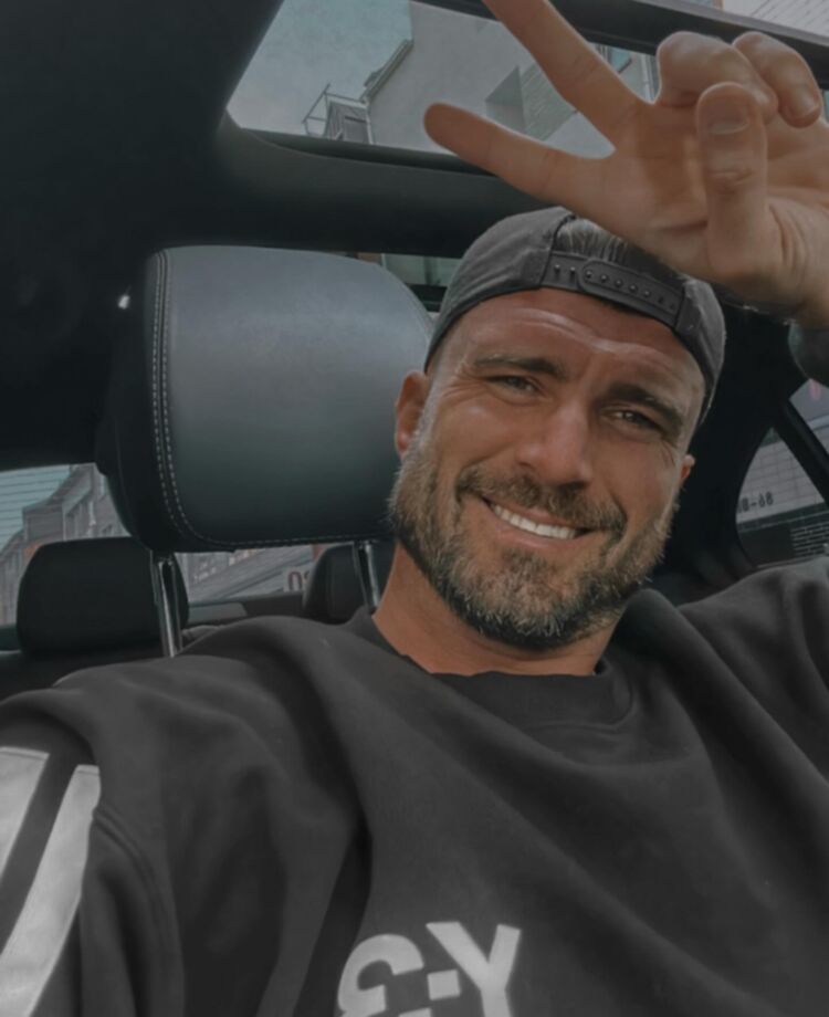  ,   Terry, 39 ,   ,   , c 