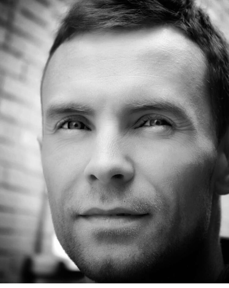  19013754  , 33 ,    --