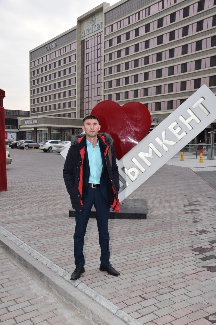  ,   Maksat, 43 ,   