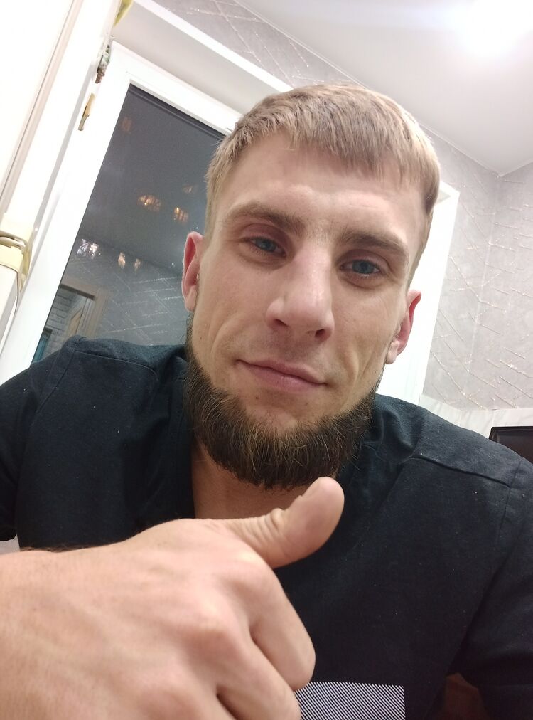  30737874  Yury, 35 ,    --