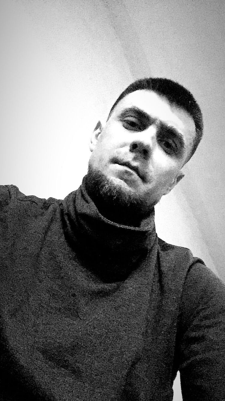  27446234  Artem, 38 ,    