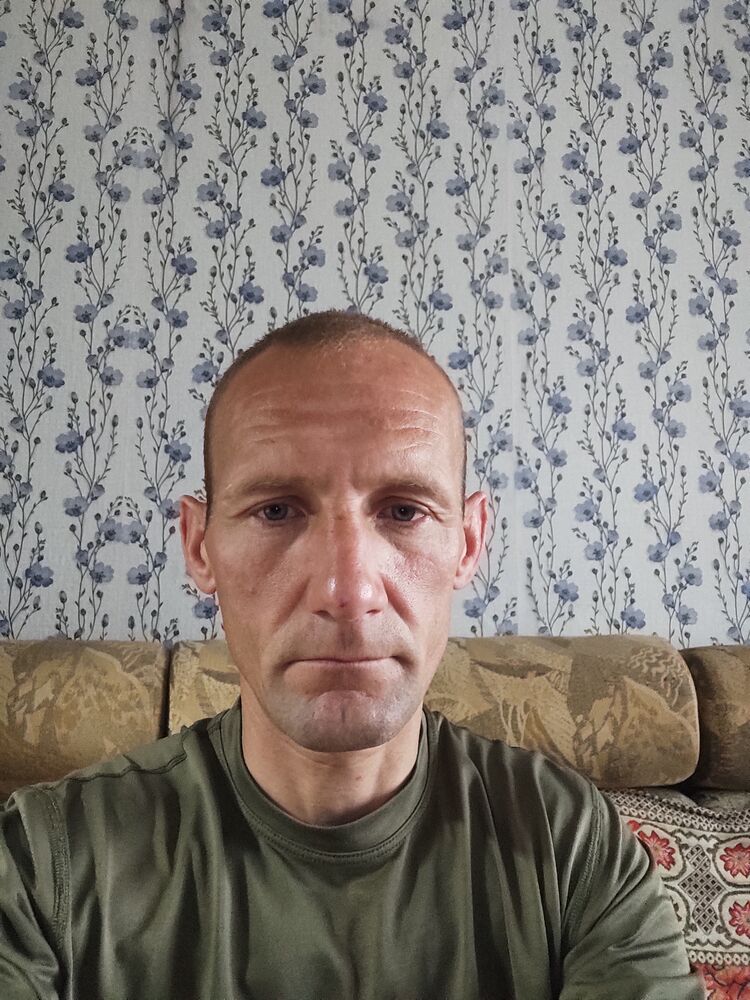  44273244  Dima, 40 ,    