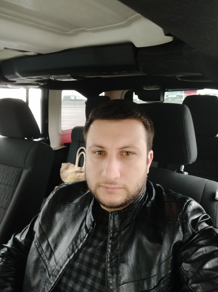  17995484  Vasif, 34 ,    