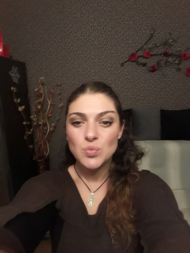  11182124  Anna, 40 ,    