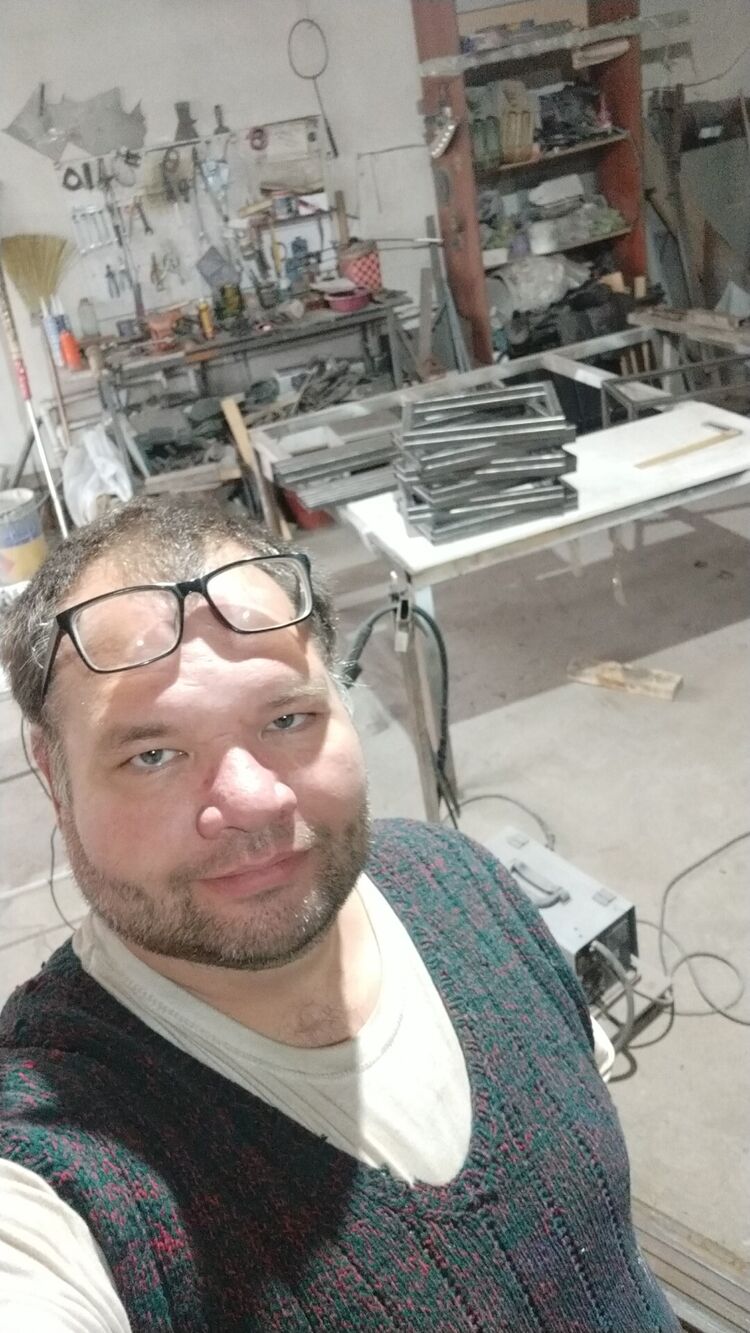 53884444  , 40 ,    
