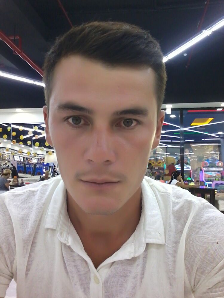  17745364  Asilbek, 31 ,    