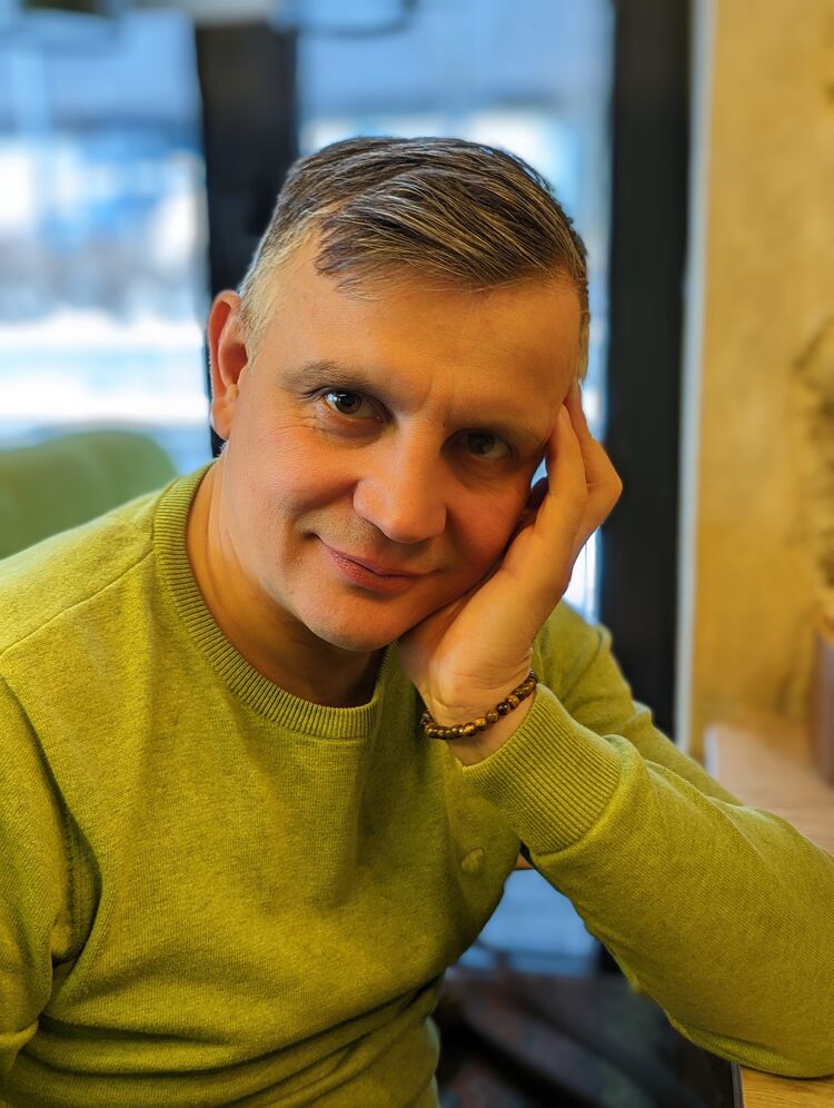  ,   Ruslan, 45 ,   ,   