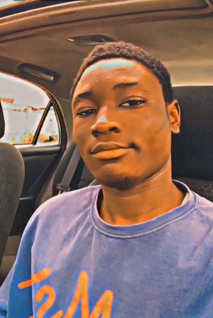  Umuahia,   Wealth, 32 ,   ,   