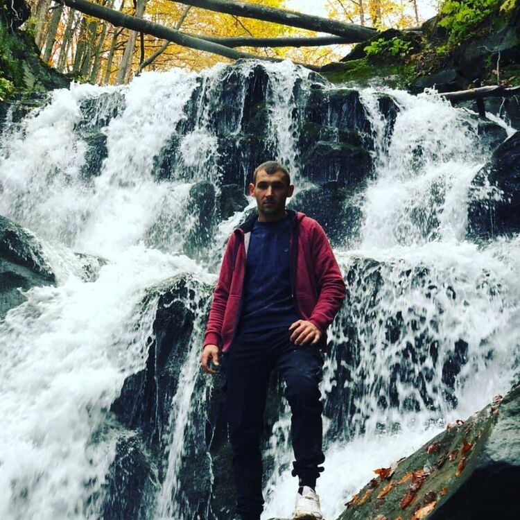  ,   Romik, 28 ,   