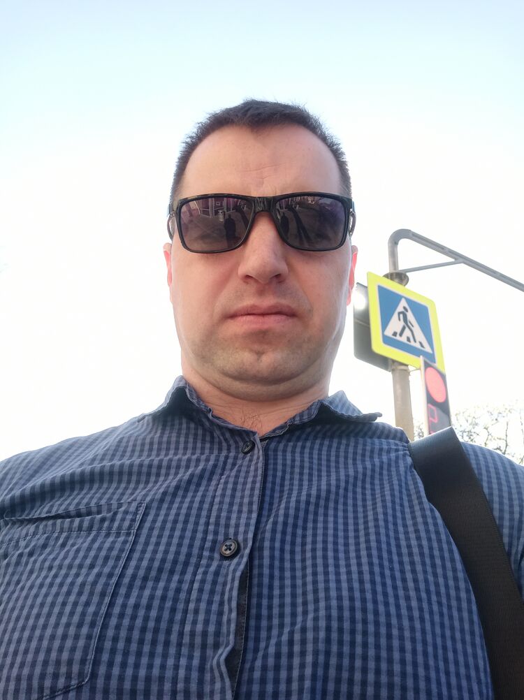  ,   Dima, 44 ,   ,   , c , 