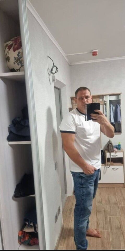  42521404  , 40 ,    