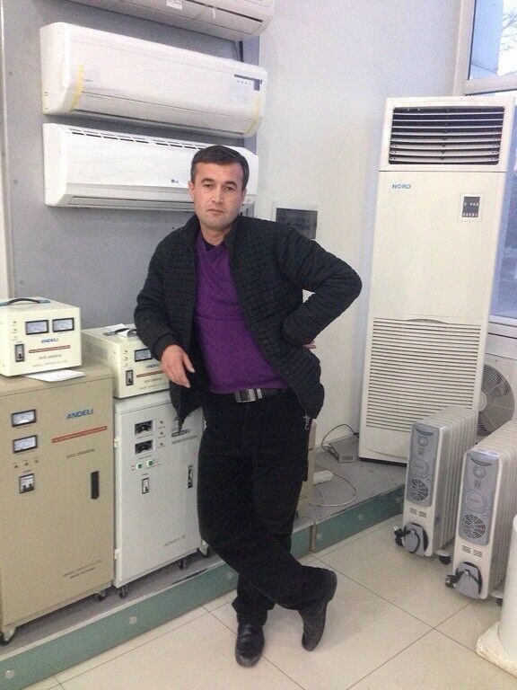  19523684  Uygunbek, 51 ,    
