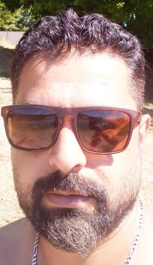  51121264  Alex, 36 ,    