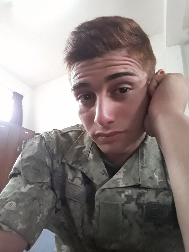  ,   Cristian, 26 ,   ,   , c 
