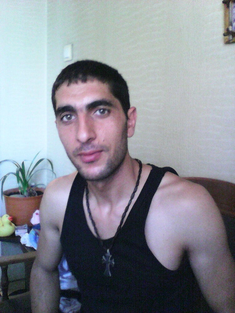  4908554  Edik, 41 ,    