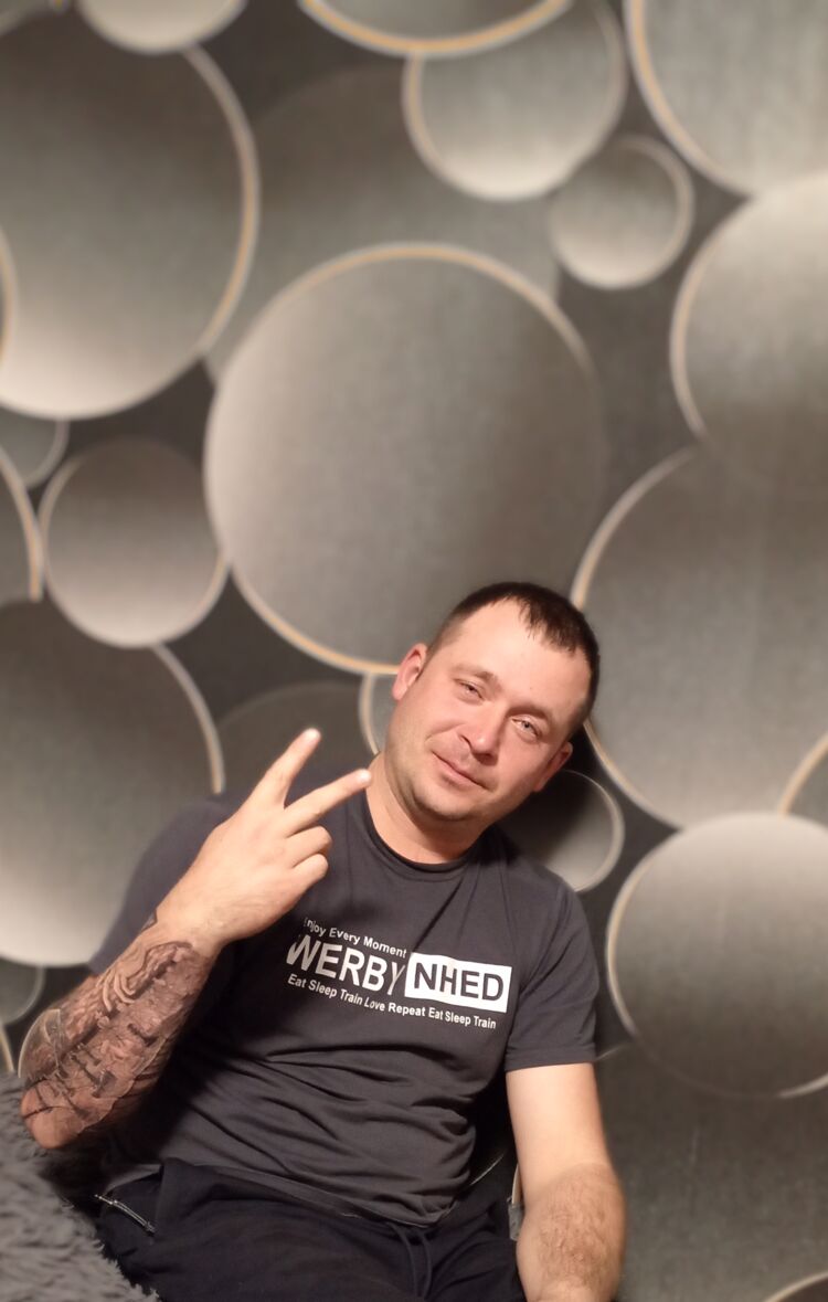 44853794  Artyom, 35 ,    