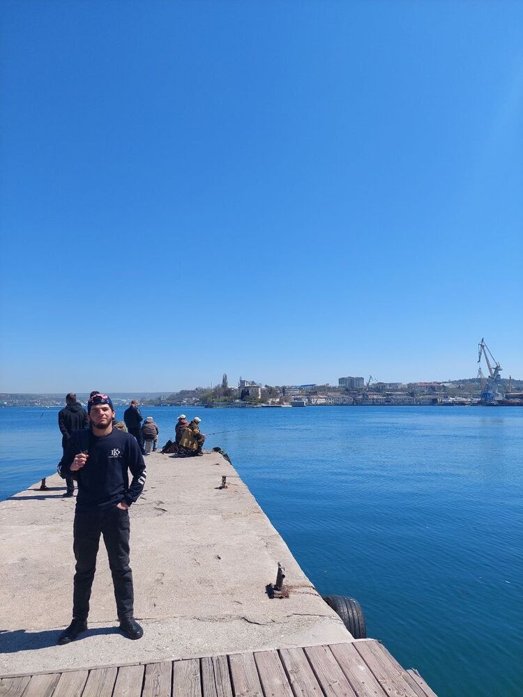  ,   Azizbek, 23 ,   ,   