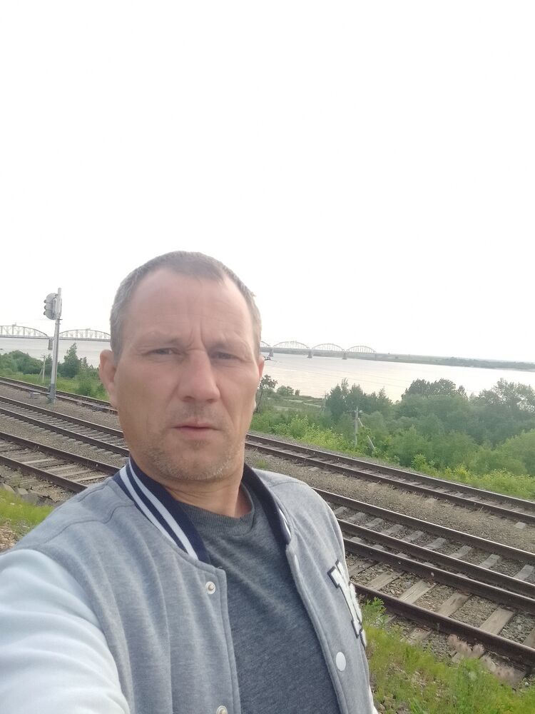  44069704  , 39 ,    