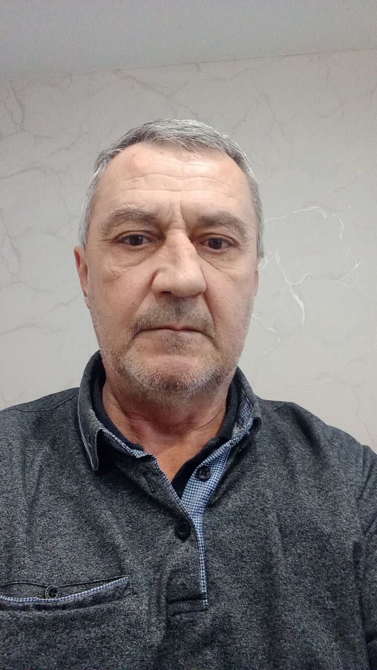  54383534  Alex, 53 ,    