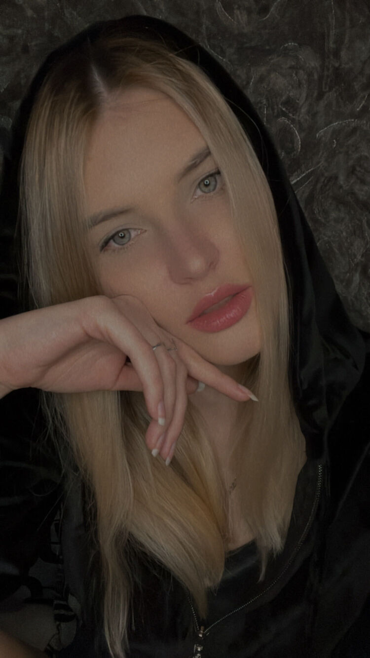  36159224  Oksana, 26 ,    