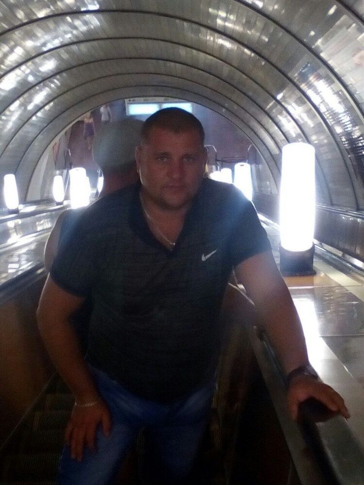  10758754  Oleg, 40 ,     