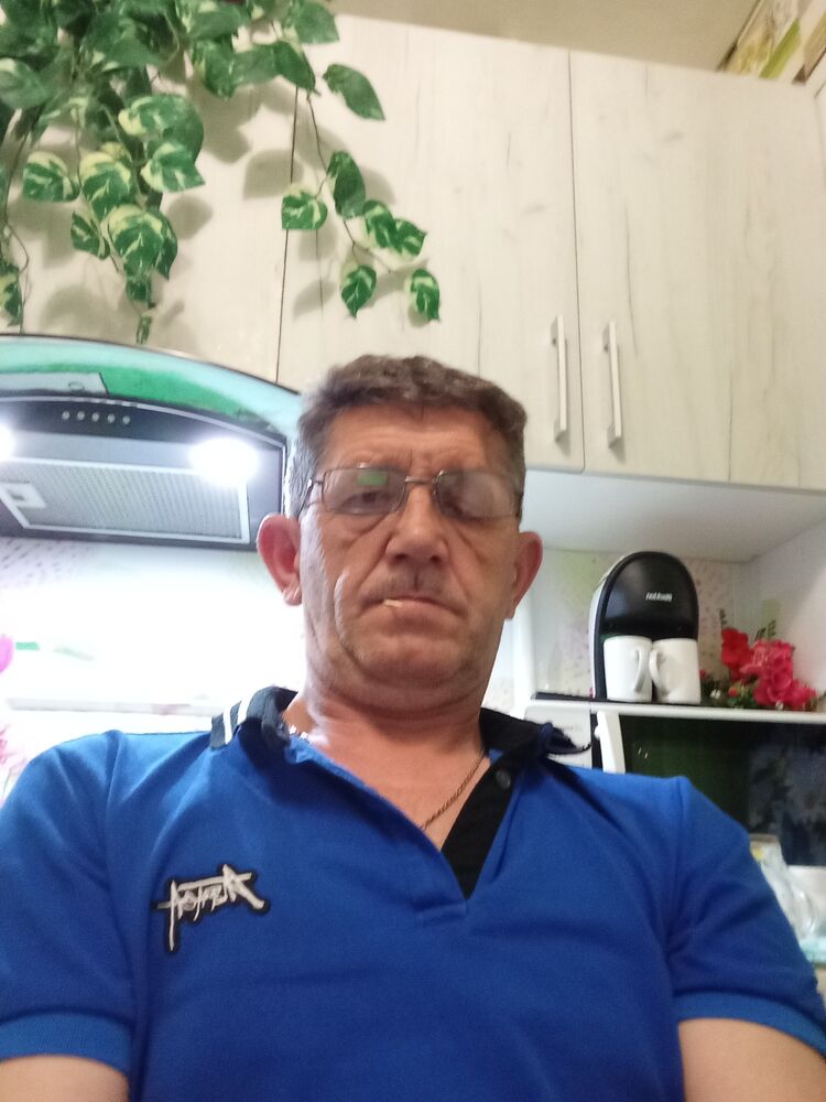  42572094  , 54 ,    