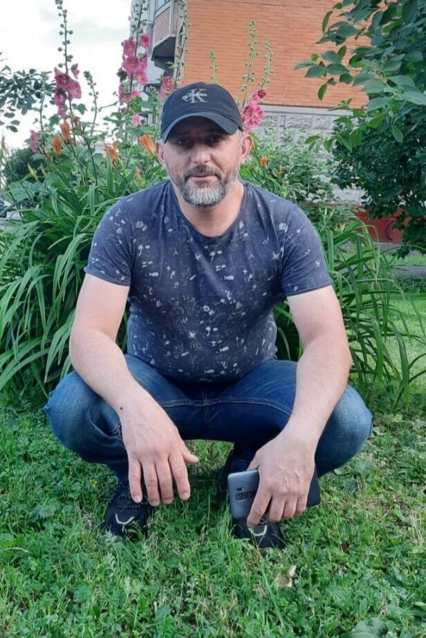  29809844  Magdis, 43 ,    