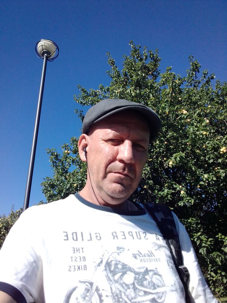  37056804  , 54 ,    -