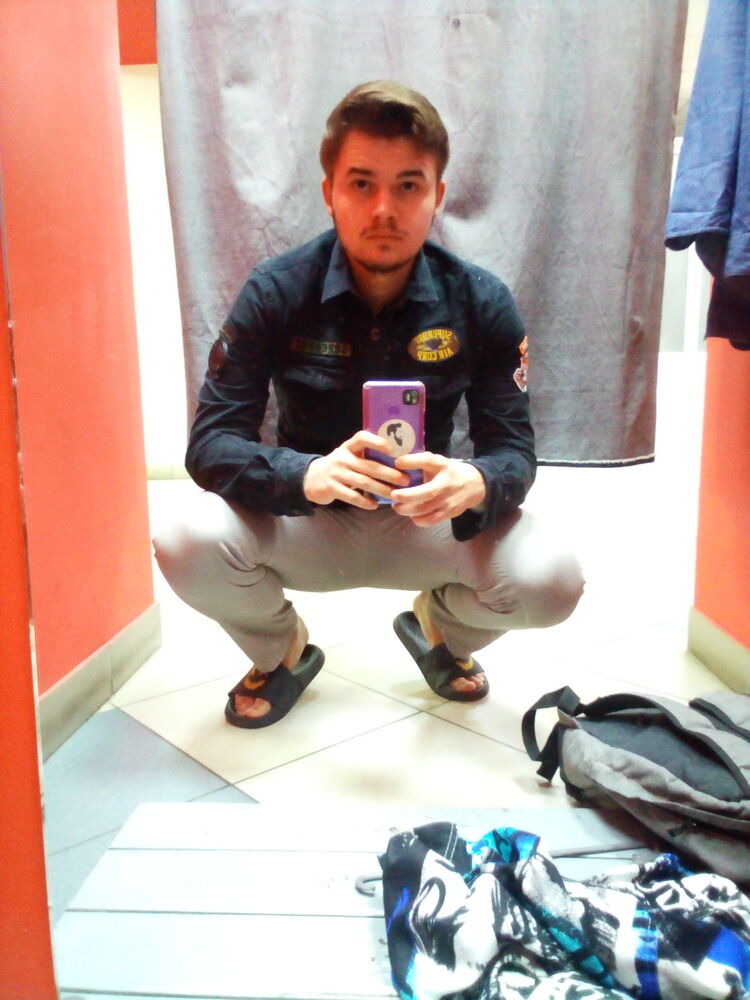  46684374  Roman, 20 ,    -