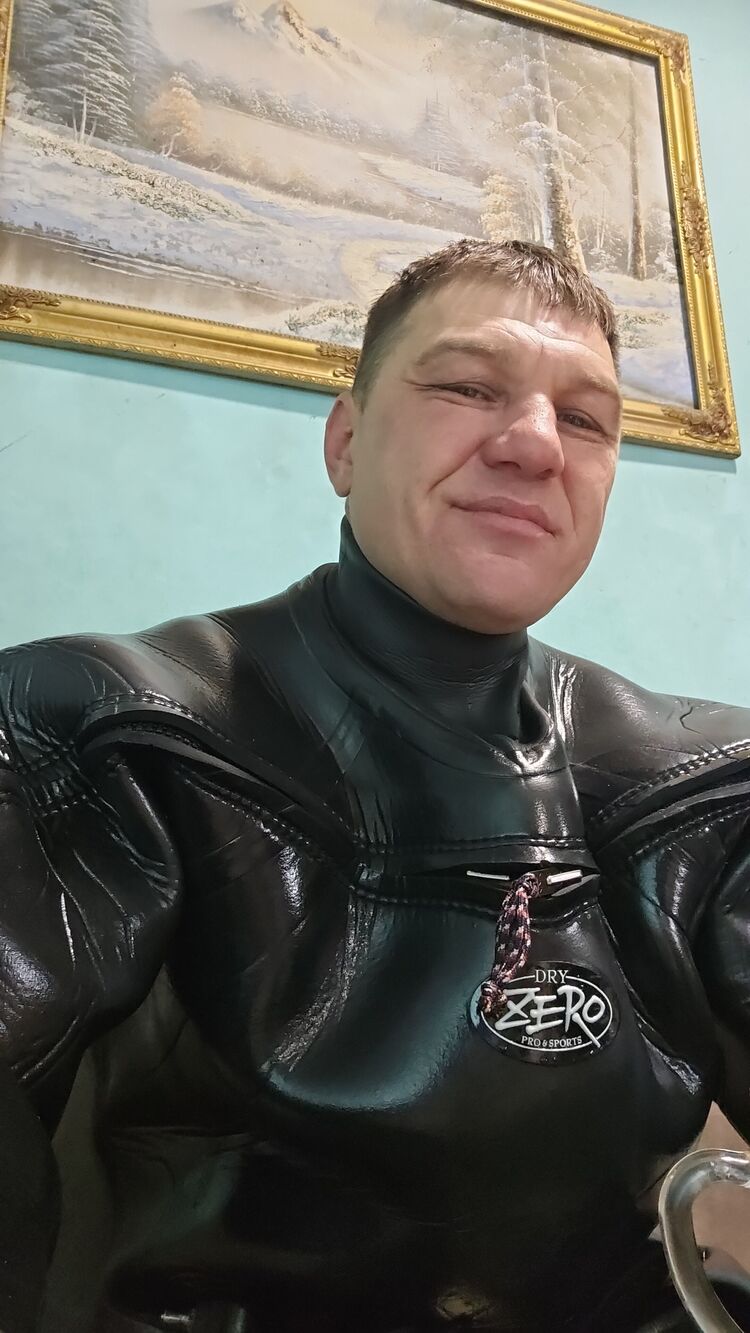  44599804  , 41 ,     