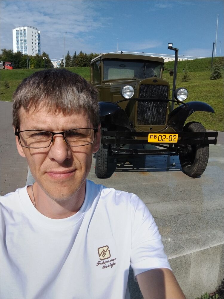  ,   Dmitry, 44 ,   ,   , c , 