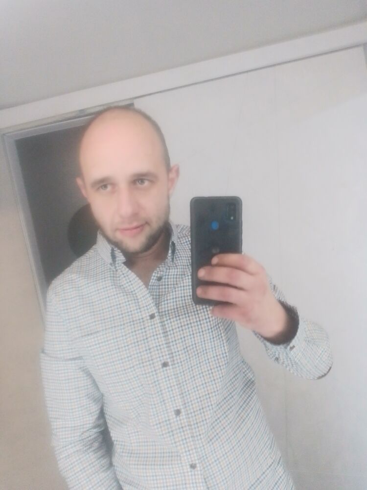  48072954  , 33 ,    