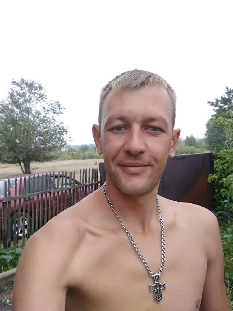  ,   Denis, 39 ,   ,   , c 